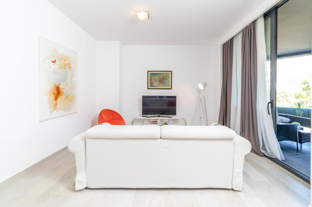 Royal Gardens Elysium Appartement Budva Buitenkant foto